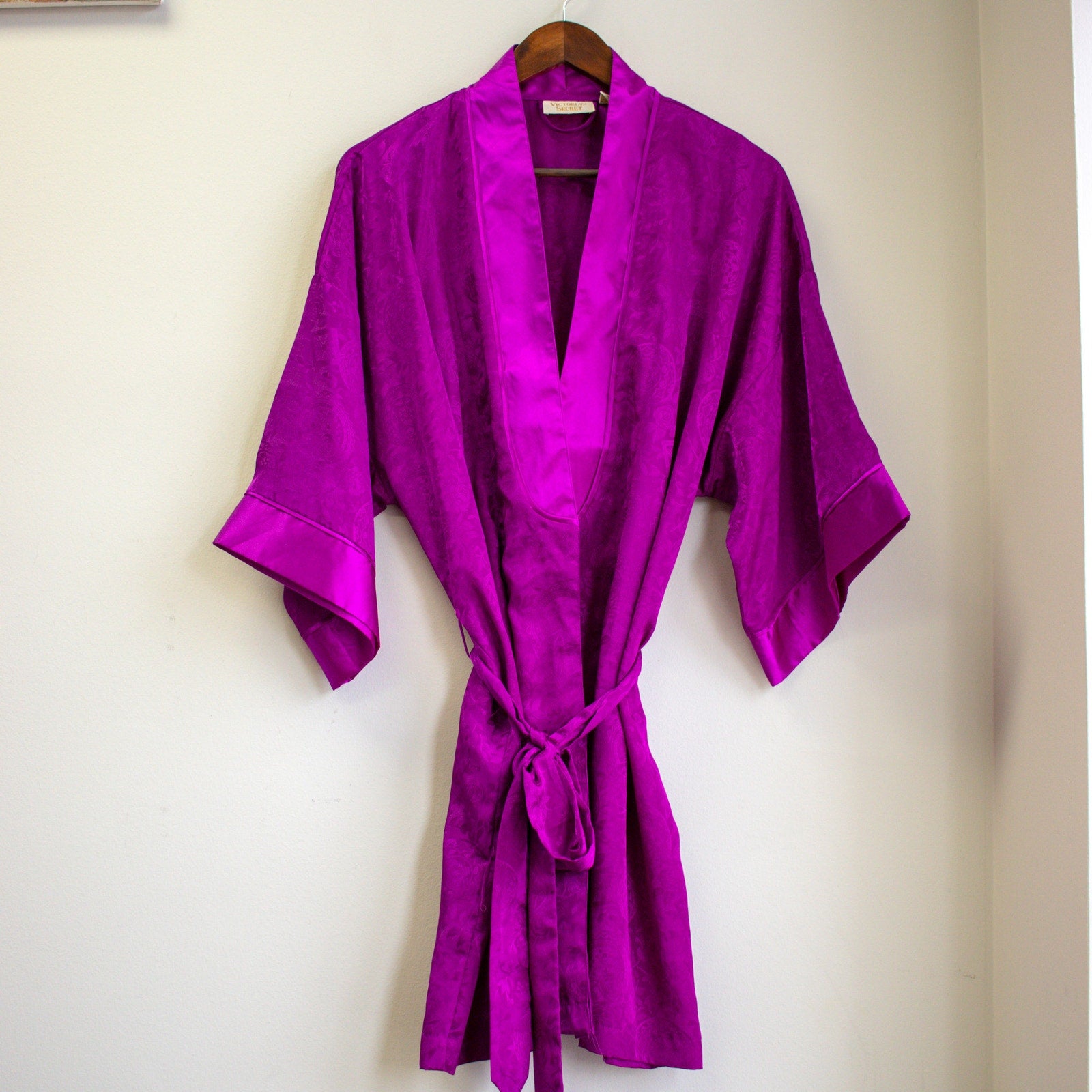 Victoria's Secret Magenta Floral Artisan Pajama Robe One Size Fits All