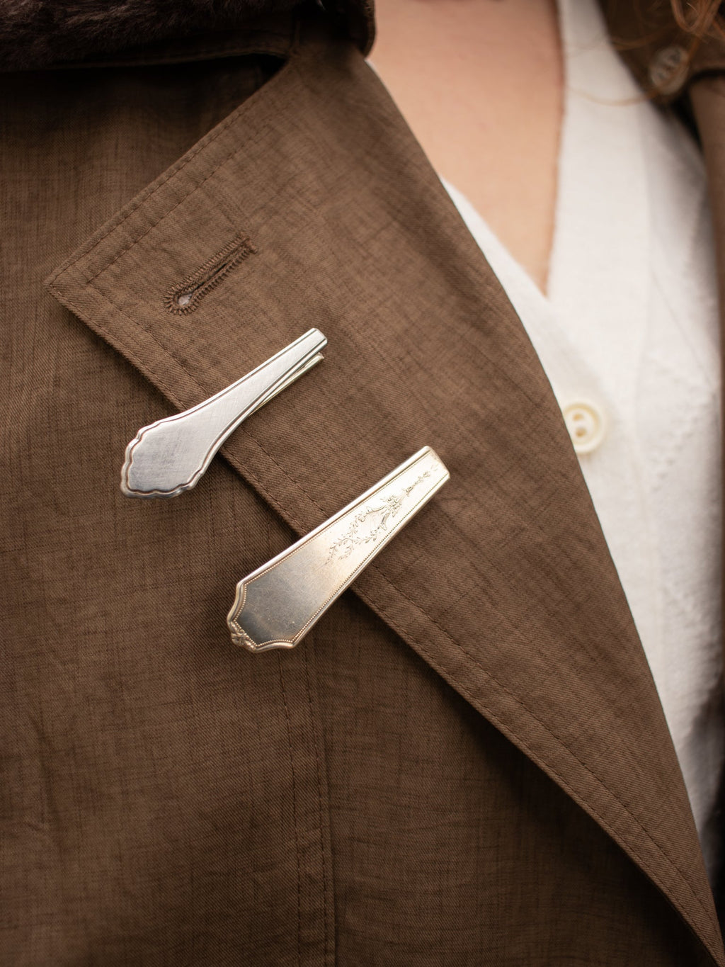 Brooches & Pins at fulfilled.