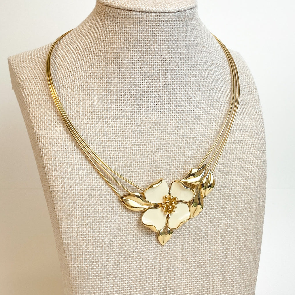 Trifari Cream Floral Collar Necklace Gold Tone MCM Torque Dogwood Design