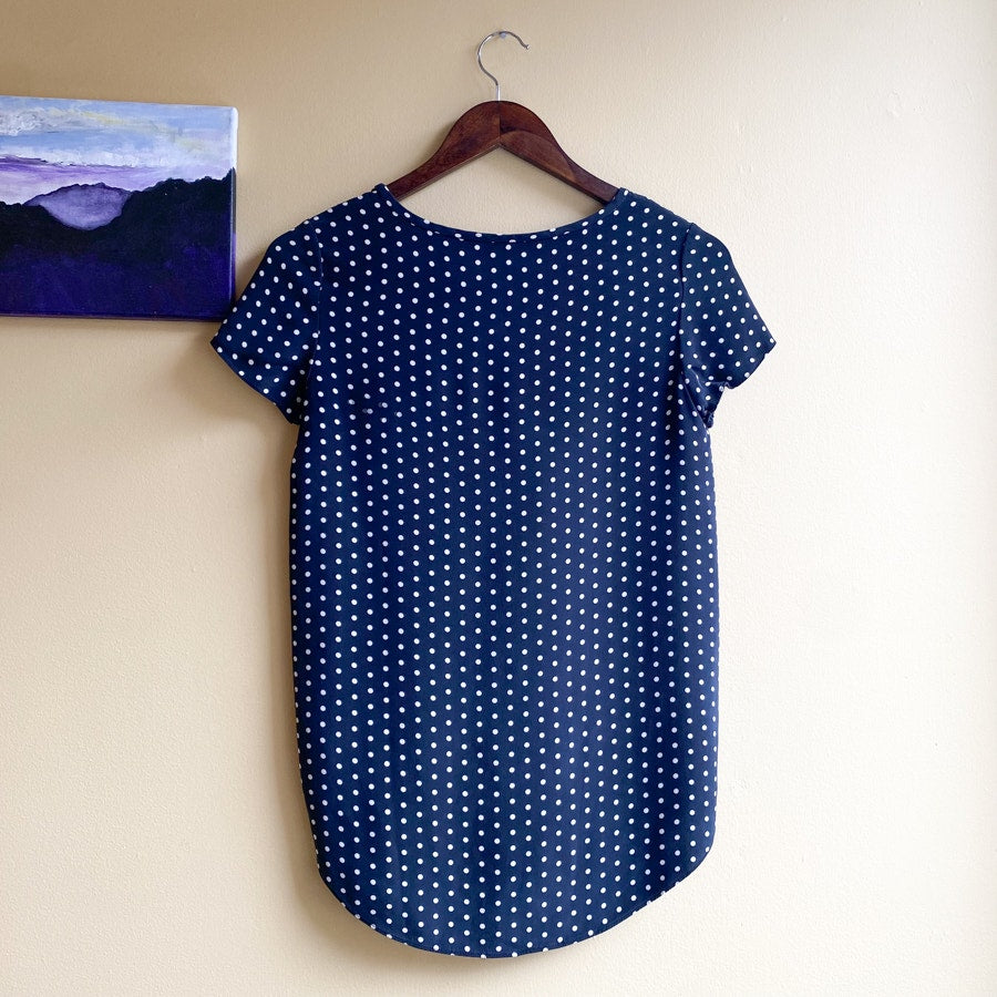 Short Sleeve Blouse Nordstrom 100% Silk Size XS Navy