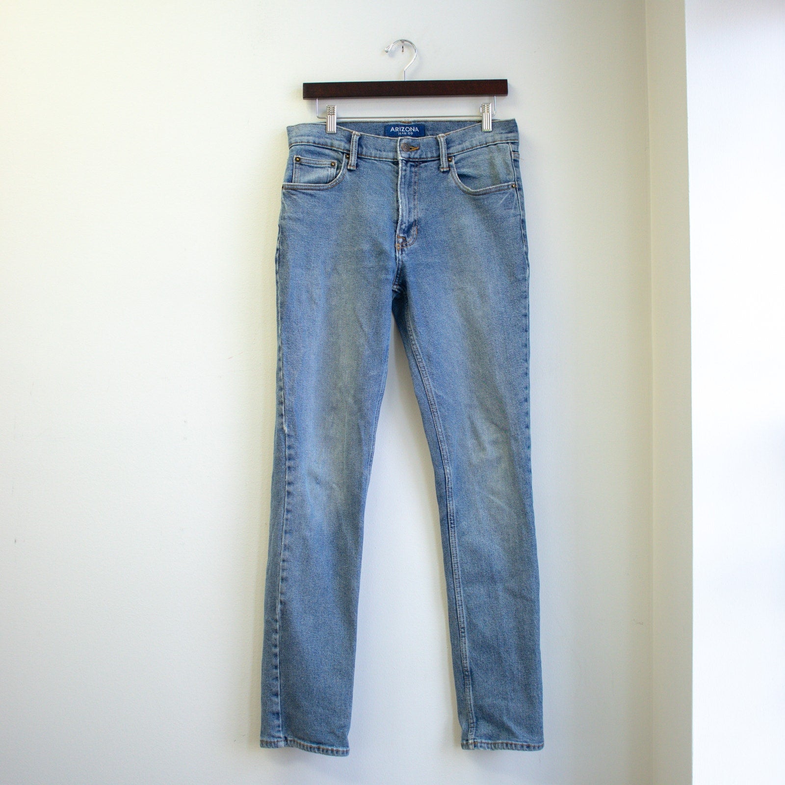 Arizona Jean Company Slim Straight Medium Wash Jeans Size 30x34