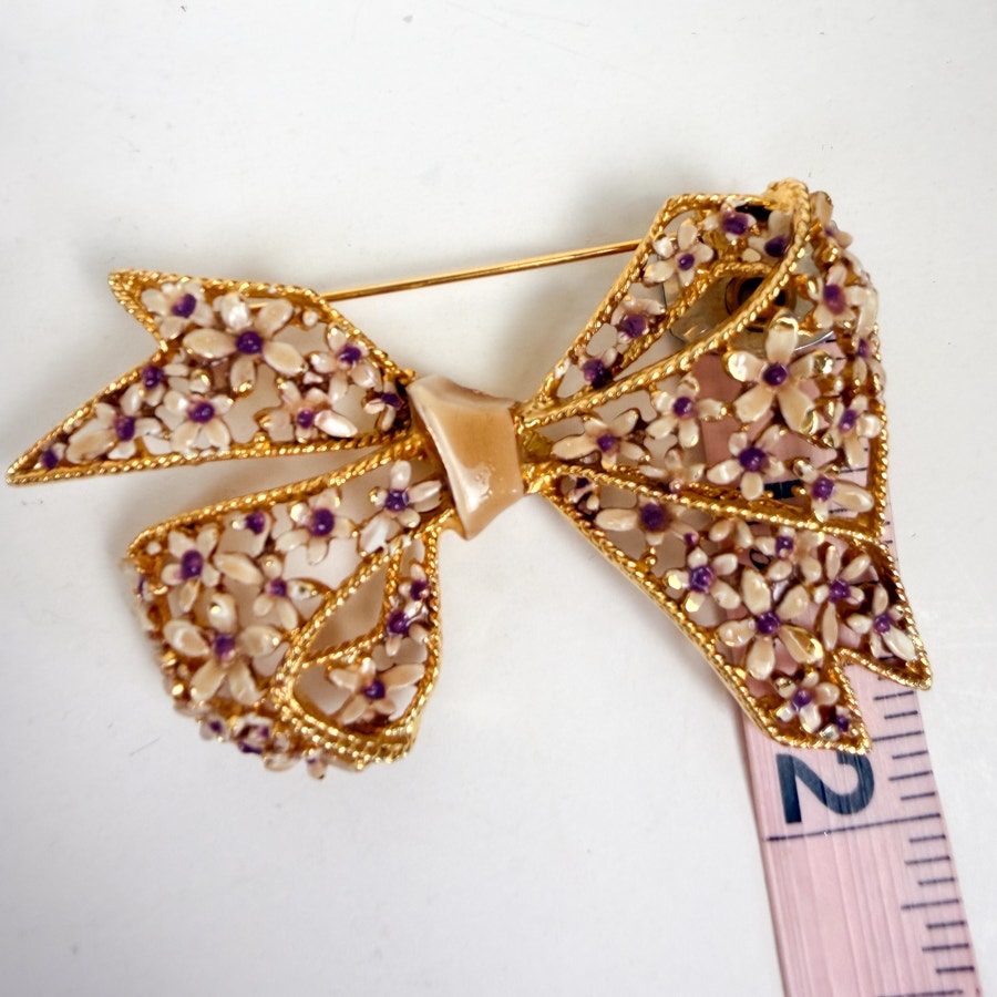 Vintage Gold-Tone Bow Brooch