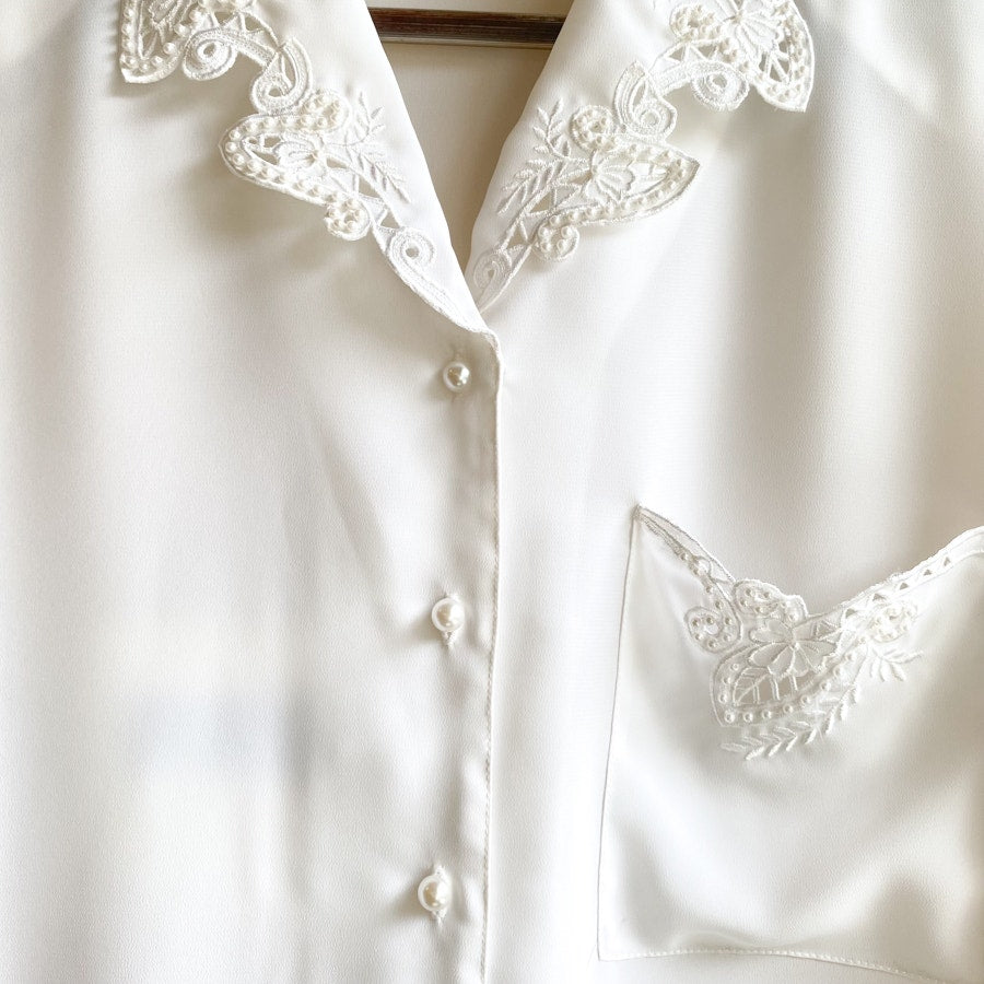 Lacey Button Down Vintage White Size 12