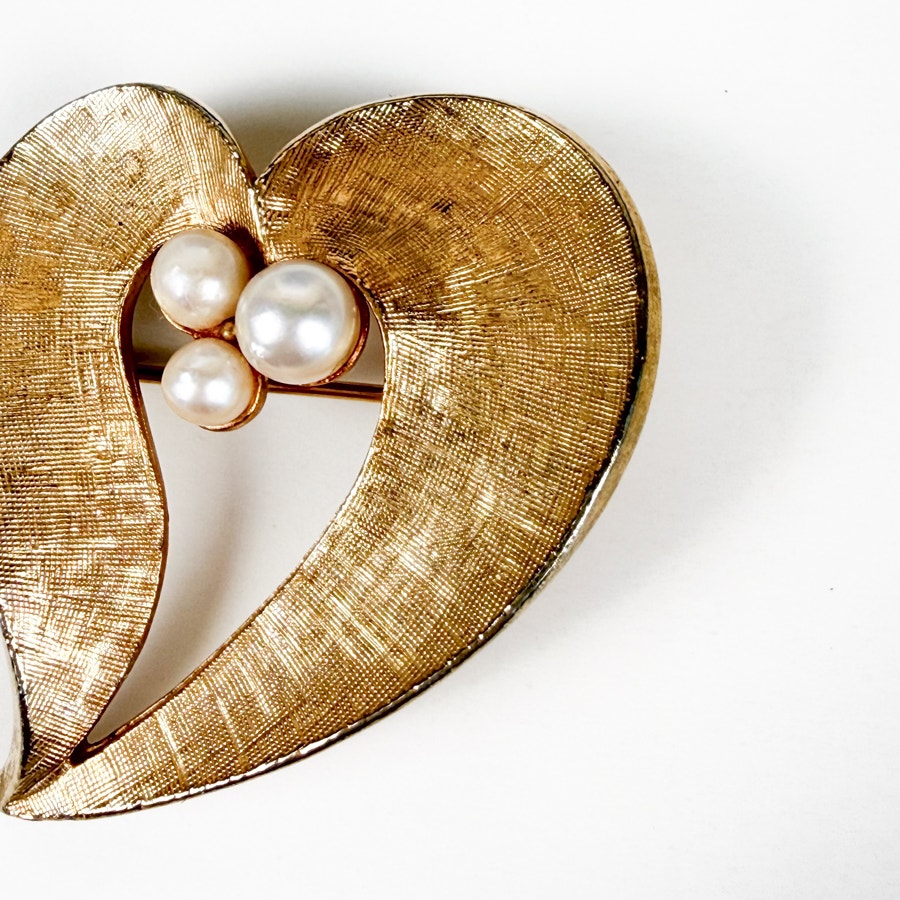 Capri Heart Shaped Pearl Bead Cluster Brooch