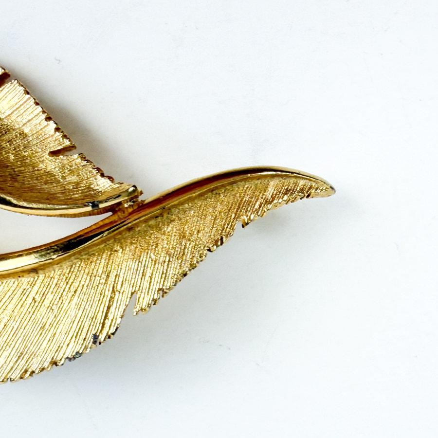 Feather Brooch Sarah Coventry Gold-Tone