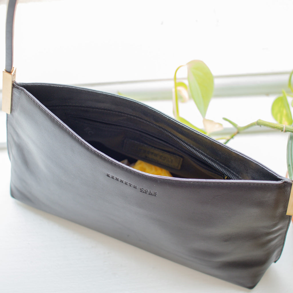 Kenneth Cole Black Leather Medium Size Shoulder bag