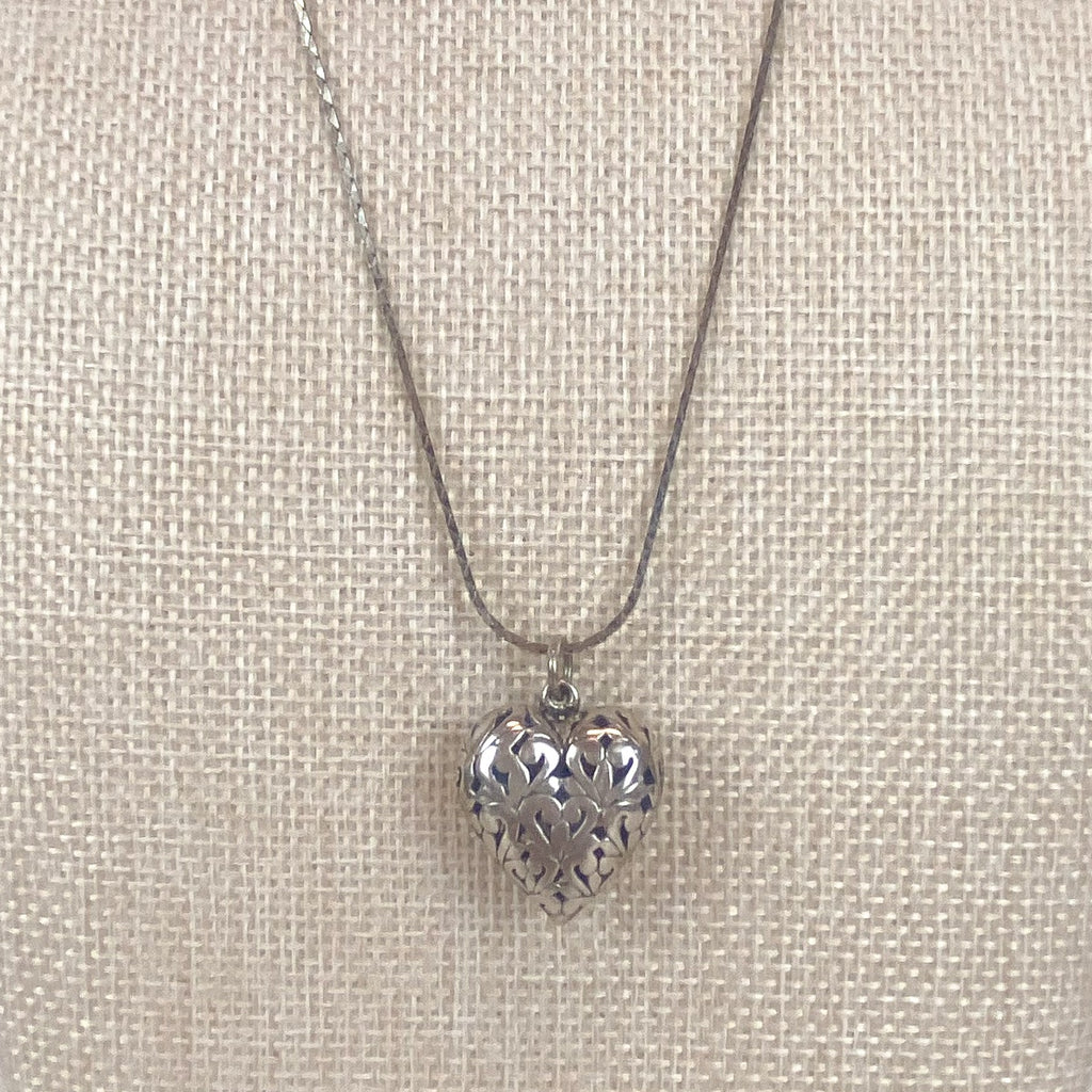 90s Puffy Heart Necklace Filigree Design