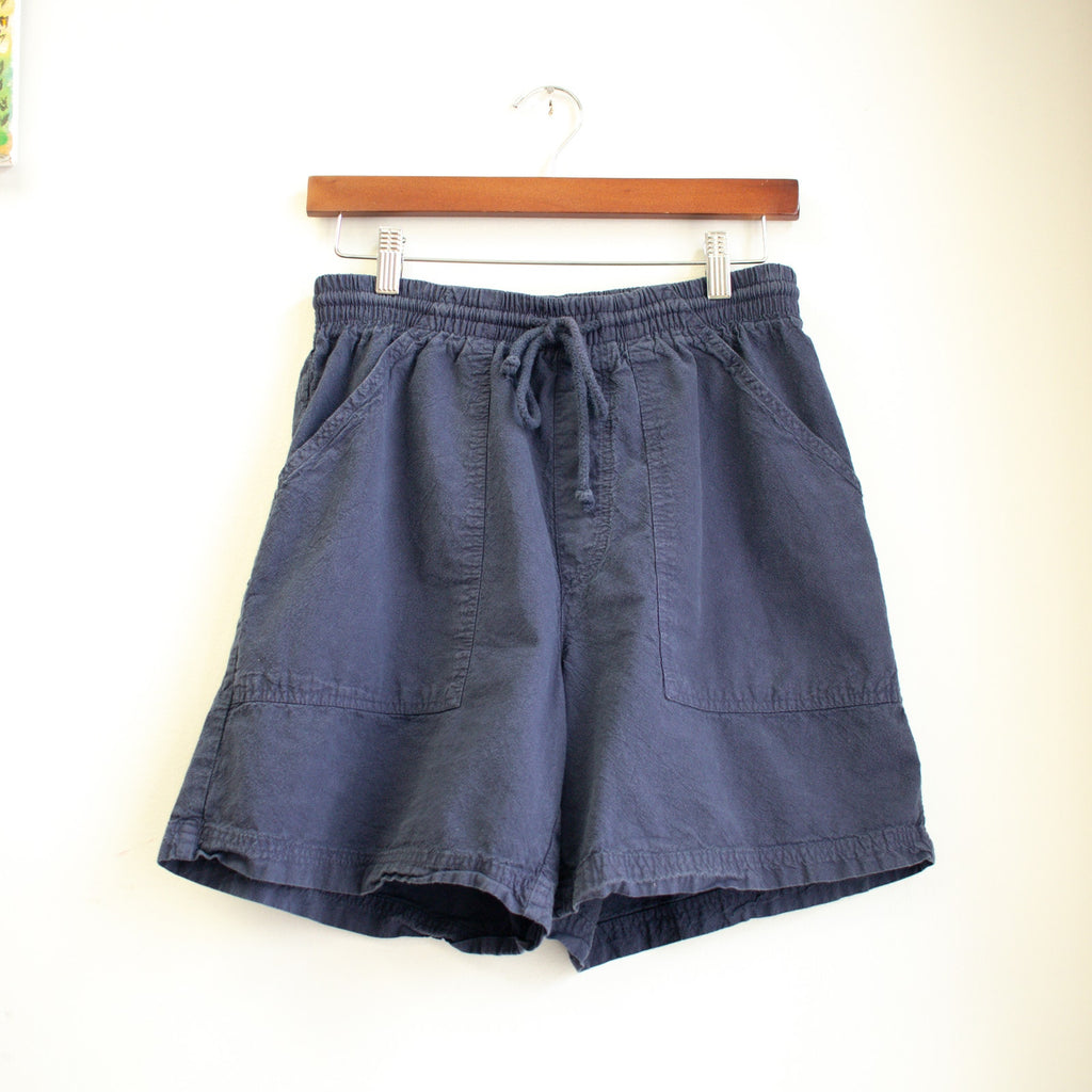 Dressbarn Navy Cinch Waist Outdoor Shorts Size Small