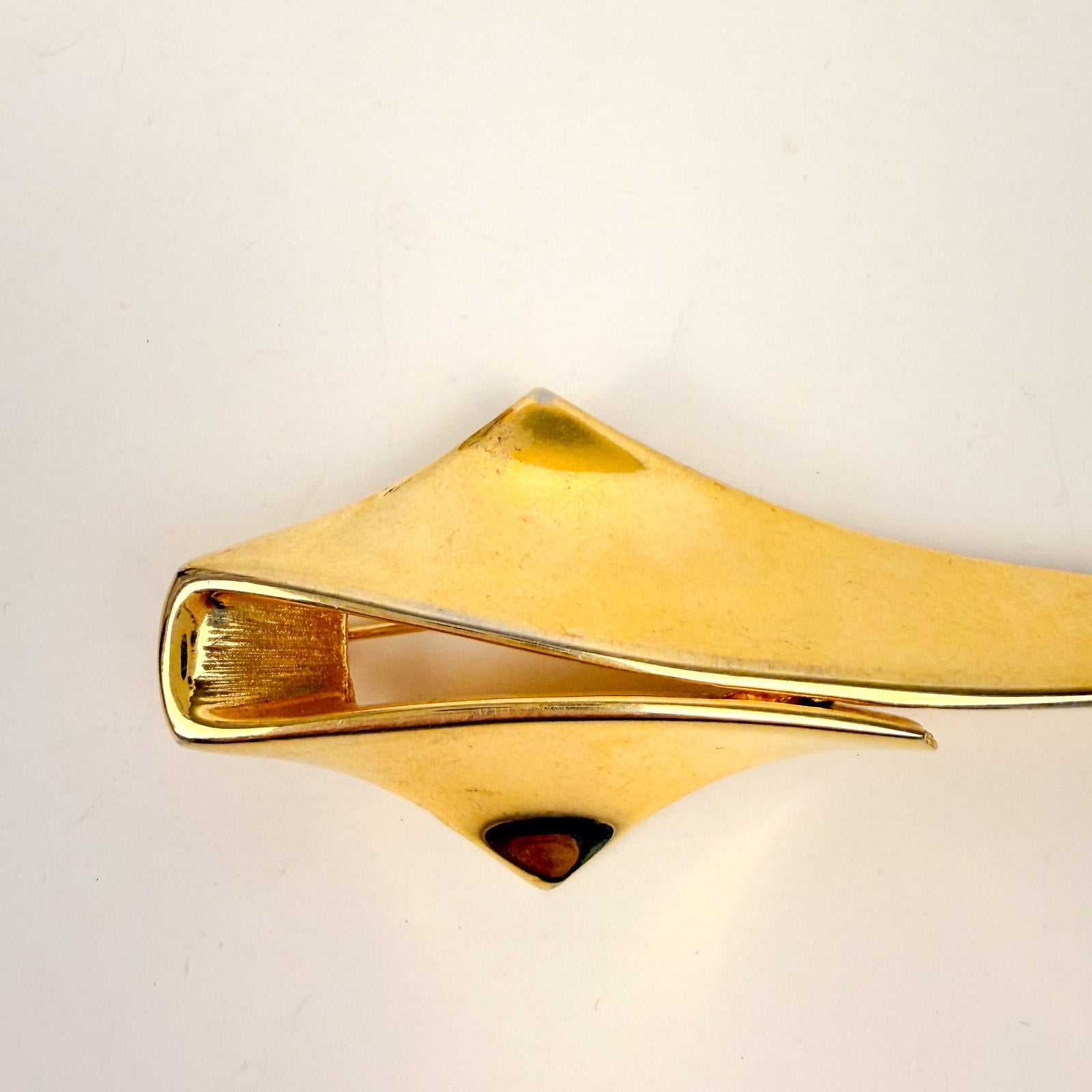 Golden Vittorio Brooch