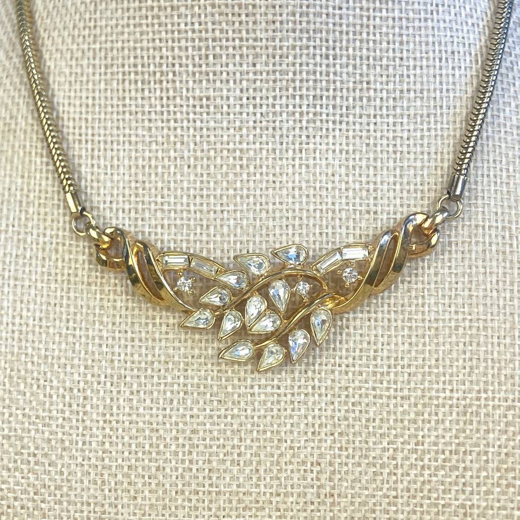 Vintage Trifari Gold Tone Rhinestone Necklace.