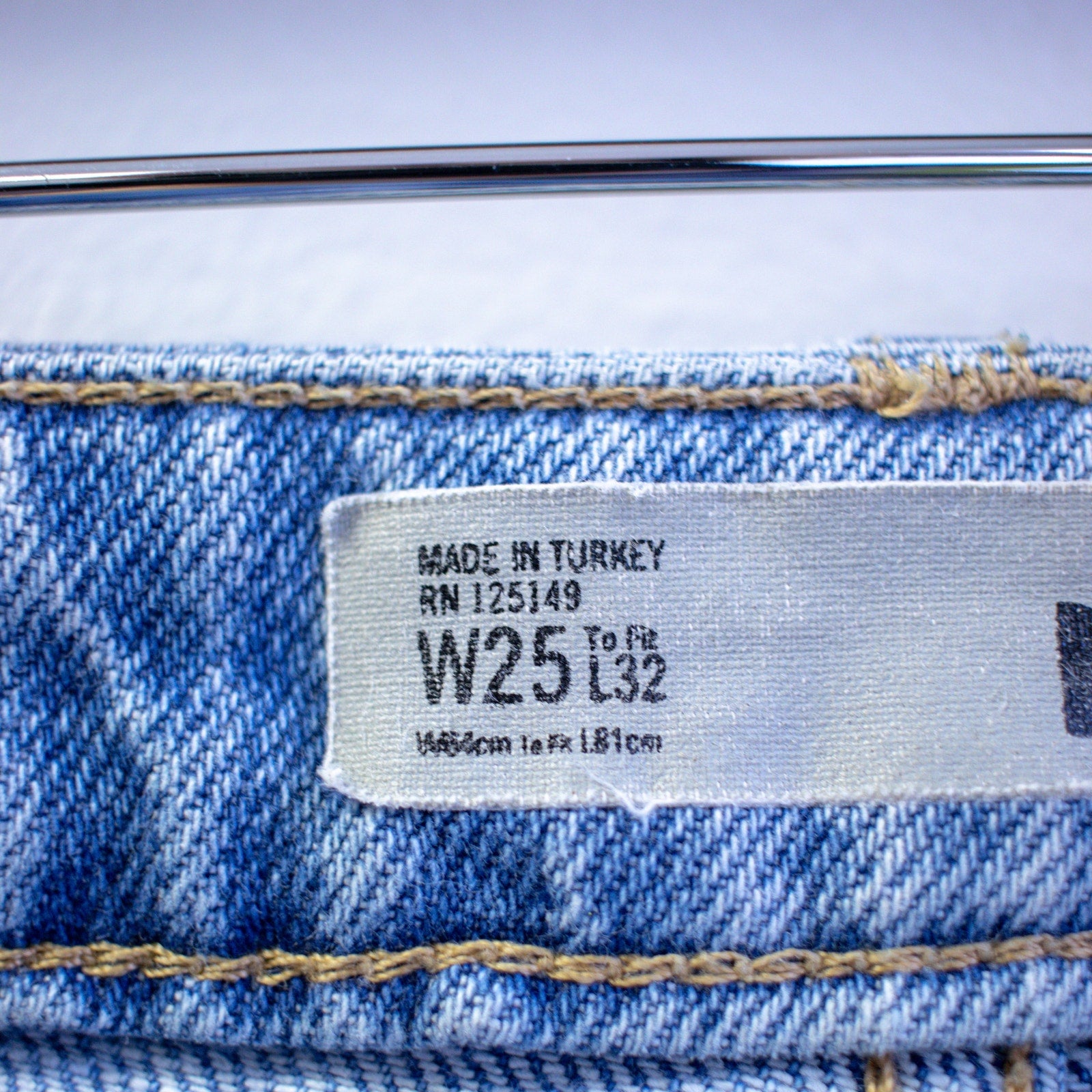 Topshop MOTO W25 x L32 Straight Fit Light Wash Jeans