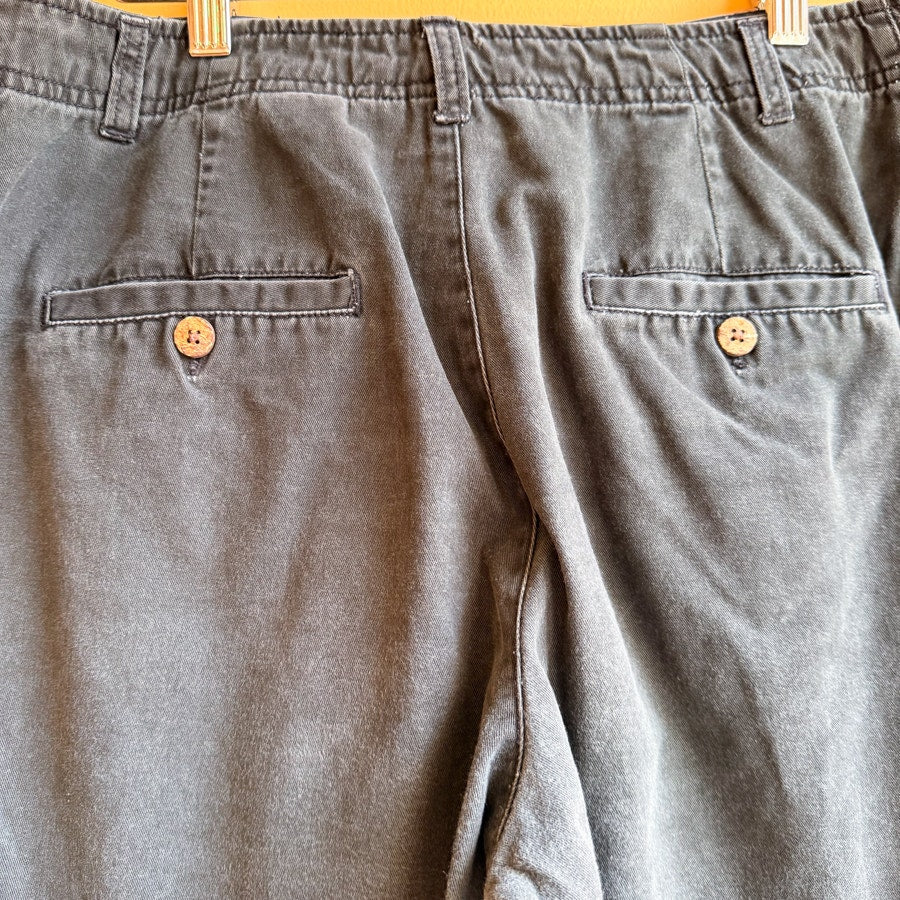 Vintage Late 90s Early 2000s Cargo Capris Size 10 Black