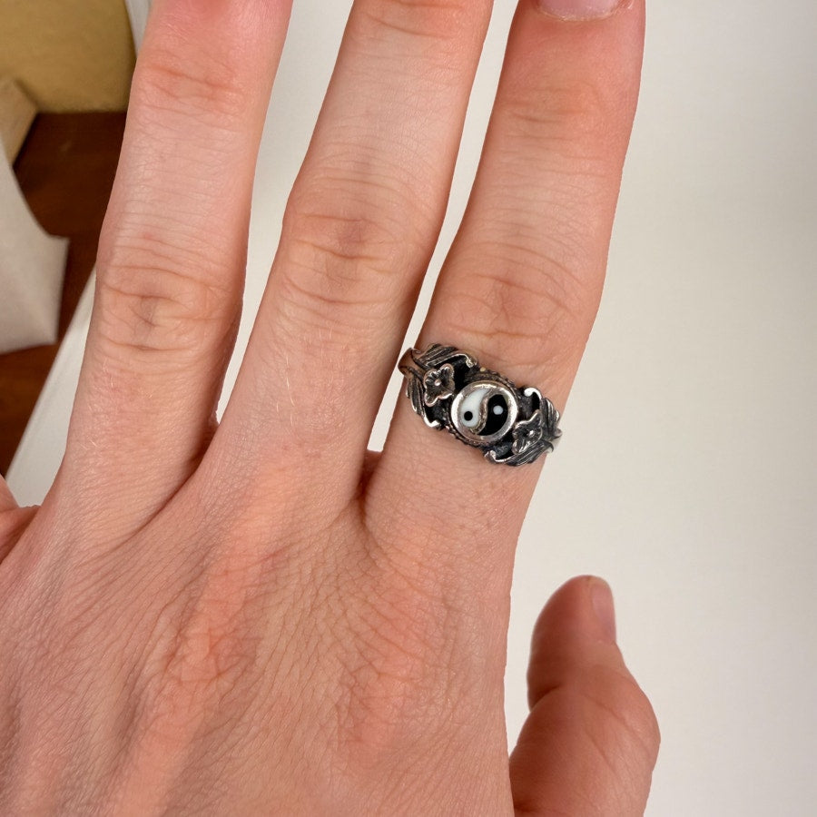 Silver Yin Yang Ring Size 8.5