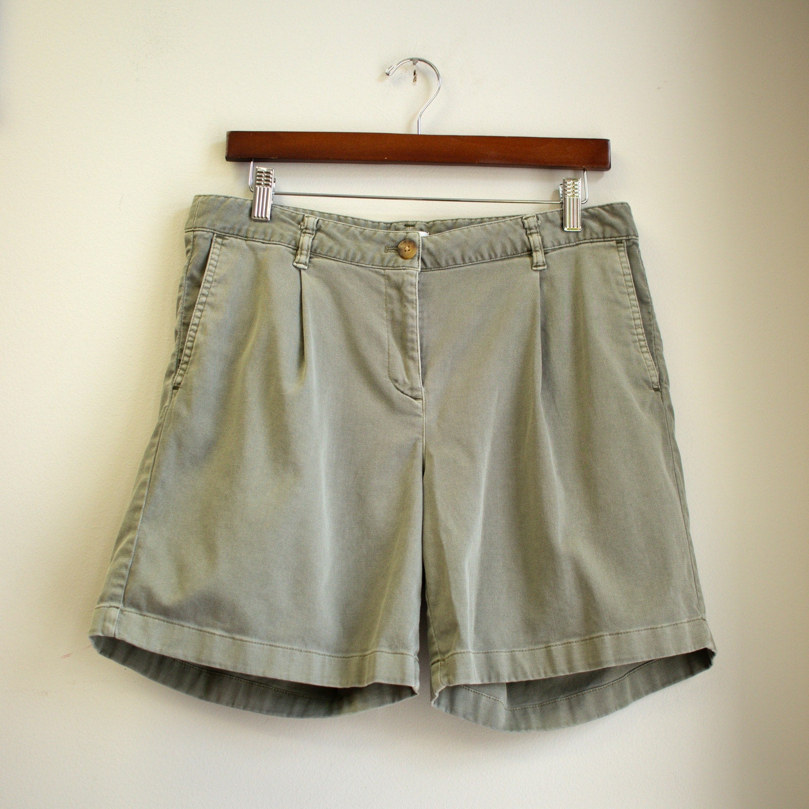 J.Jill Washed Olive Chino Shorts Size 8