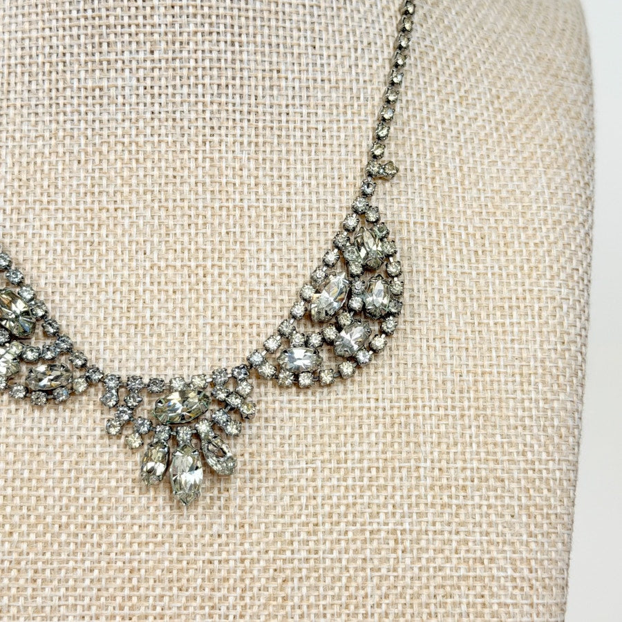 Rhinestone Bib Necklace Vintage Silvery Short Necklace