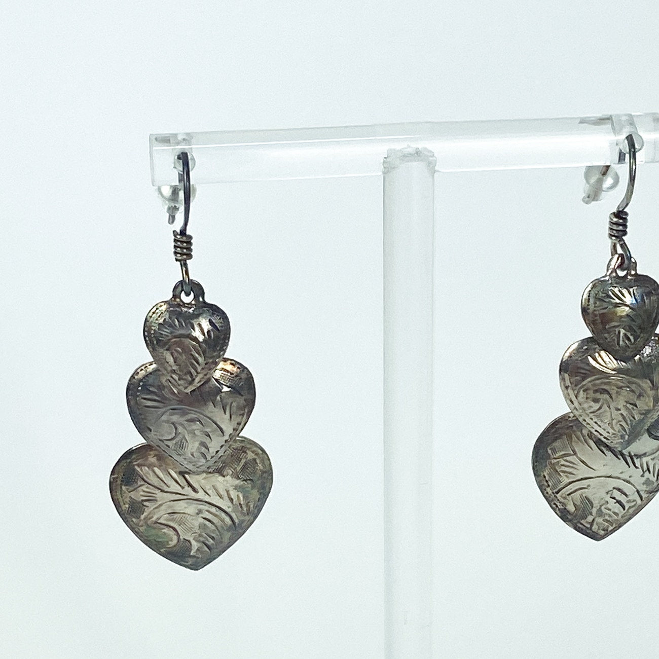 Vintage 90s Heart Dangly Earrings