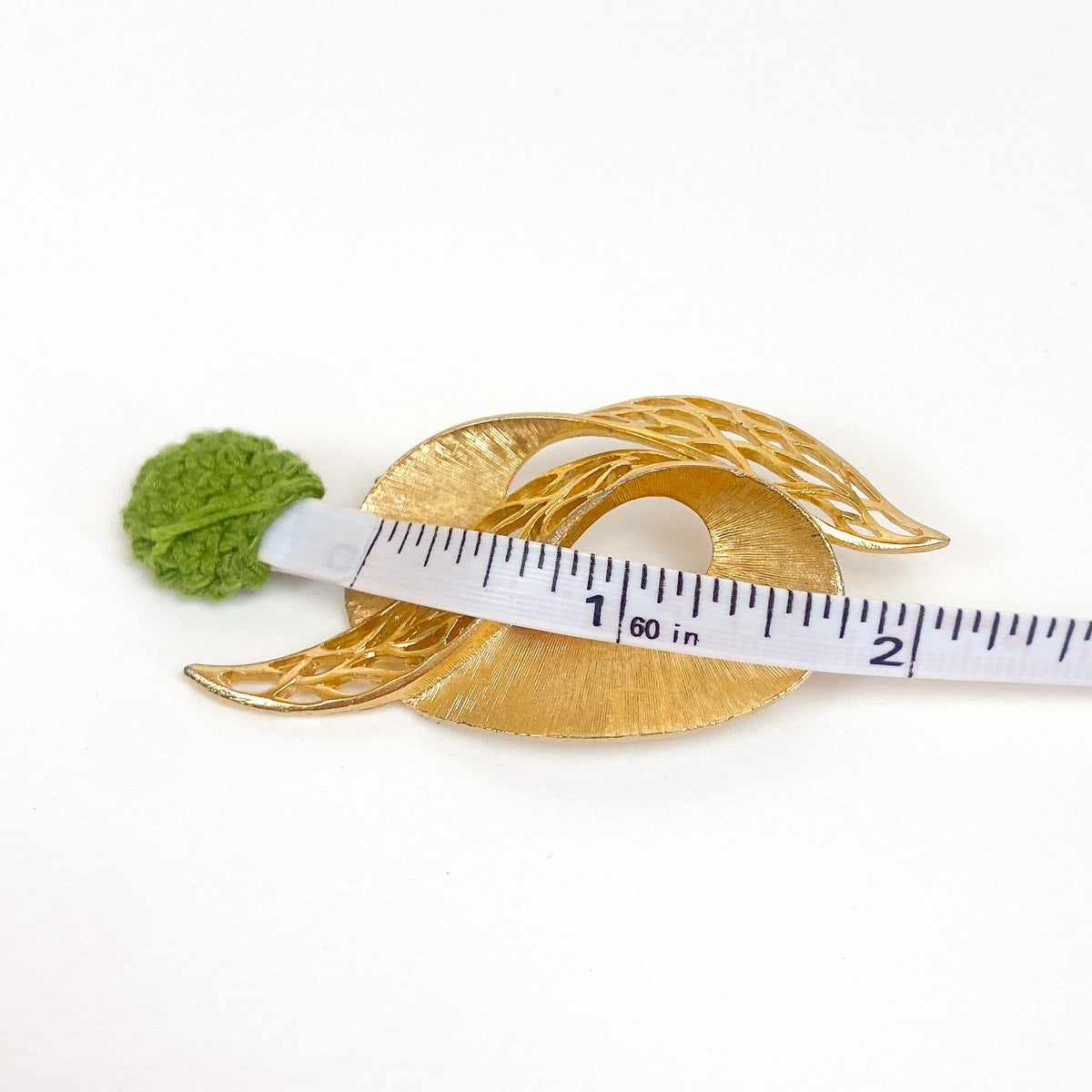 Vintage Liz Claiborne Brooch Gold Tone