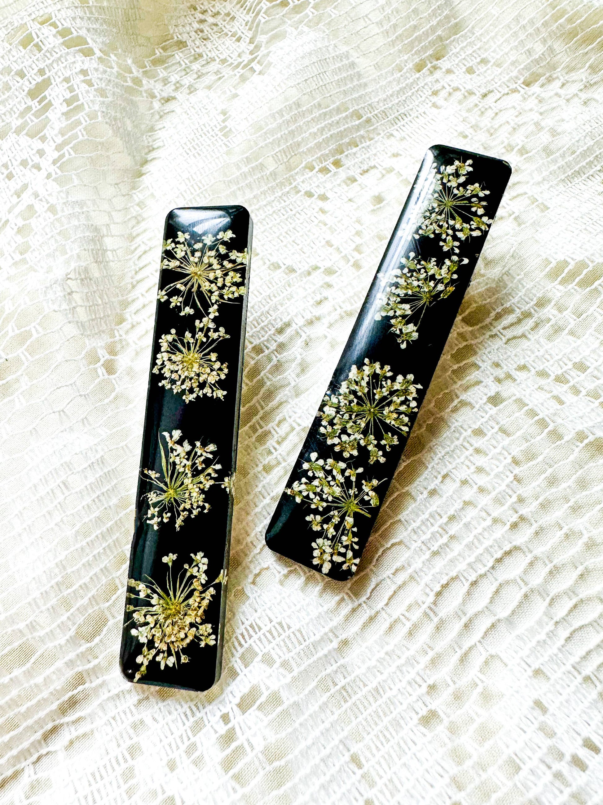 Queen Anne’s Lace bar pressed wildflower hair clip