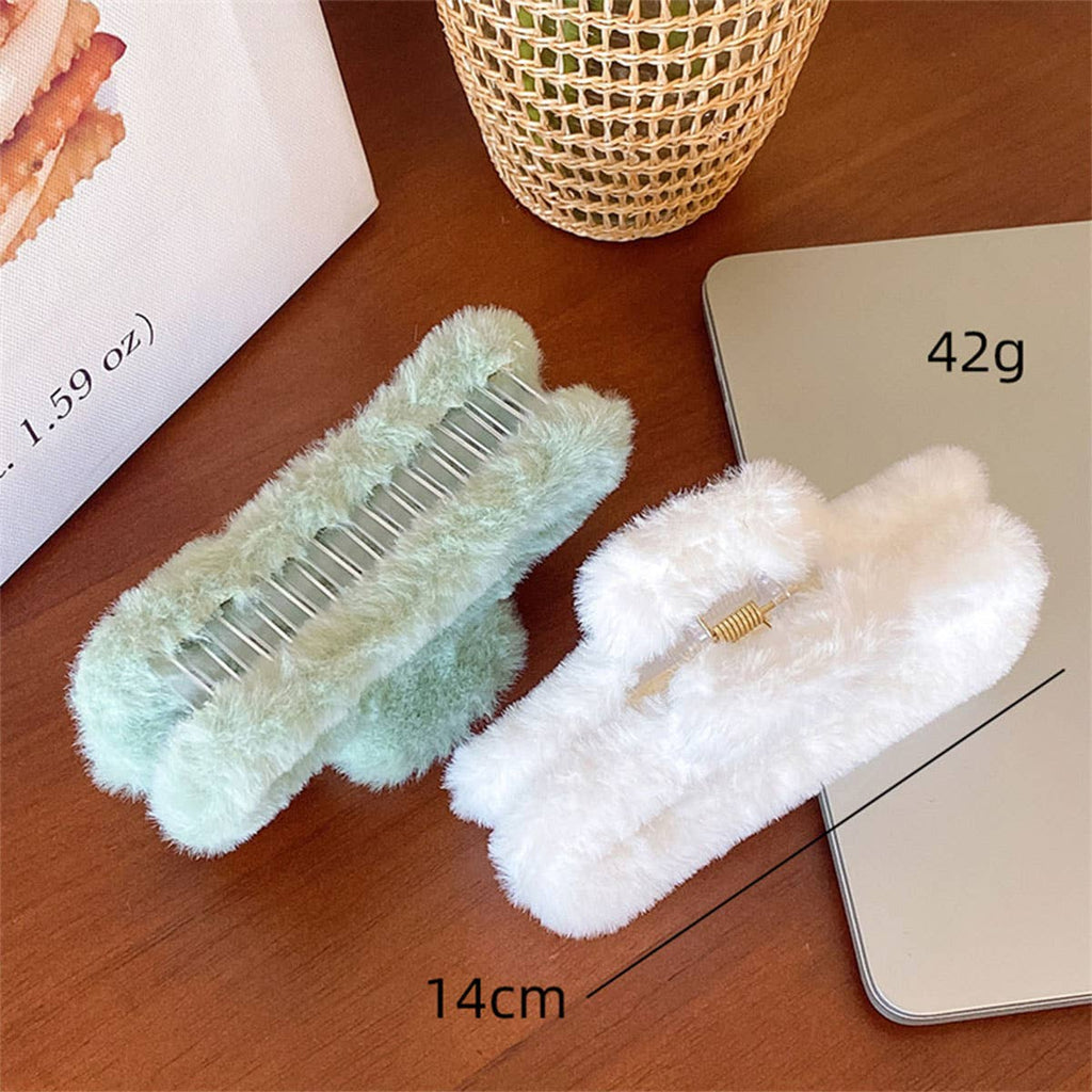 Faux Rabbit Fur Hair Claw - Elegant Winter Style_CWABE0198
