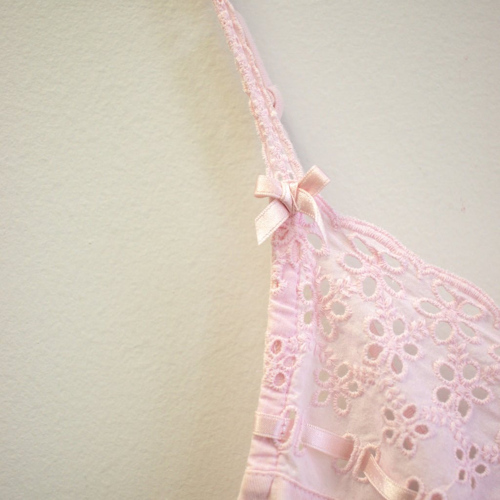 Victoria's Secret Light Pink Eyelit Top Knighty Size Medium