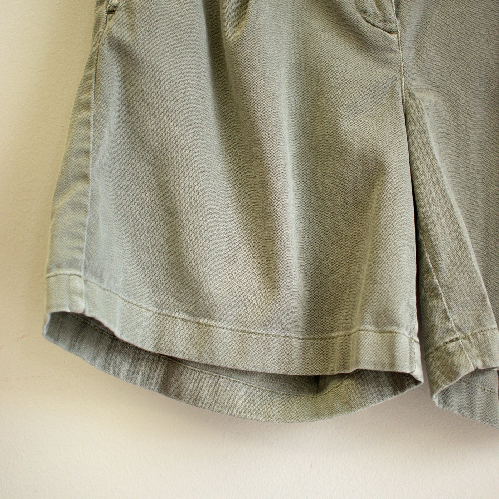 J.Jill Washed Olive Pleated Shorts Size 8