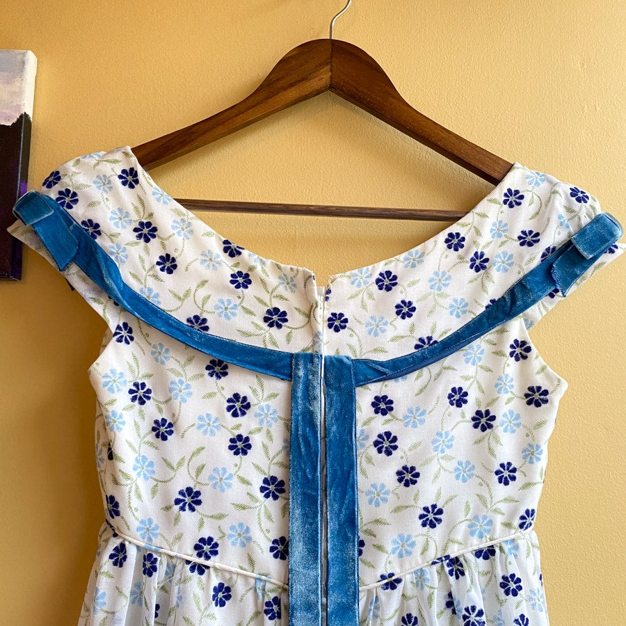 1970s Blue Floral Empire Waist Emma Domb California Vintage Bridesmaids Dress  Size 7