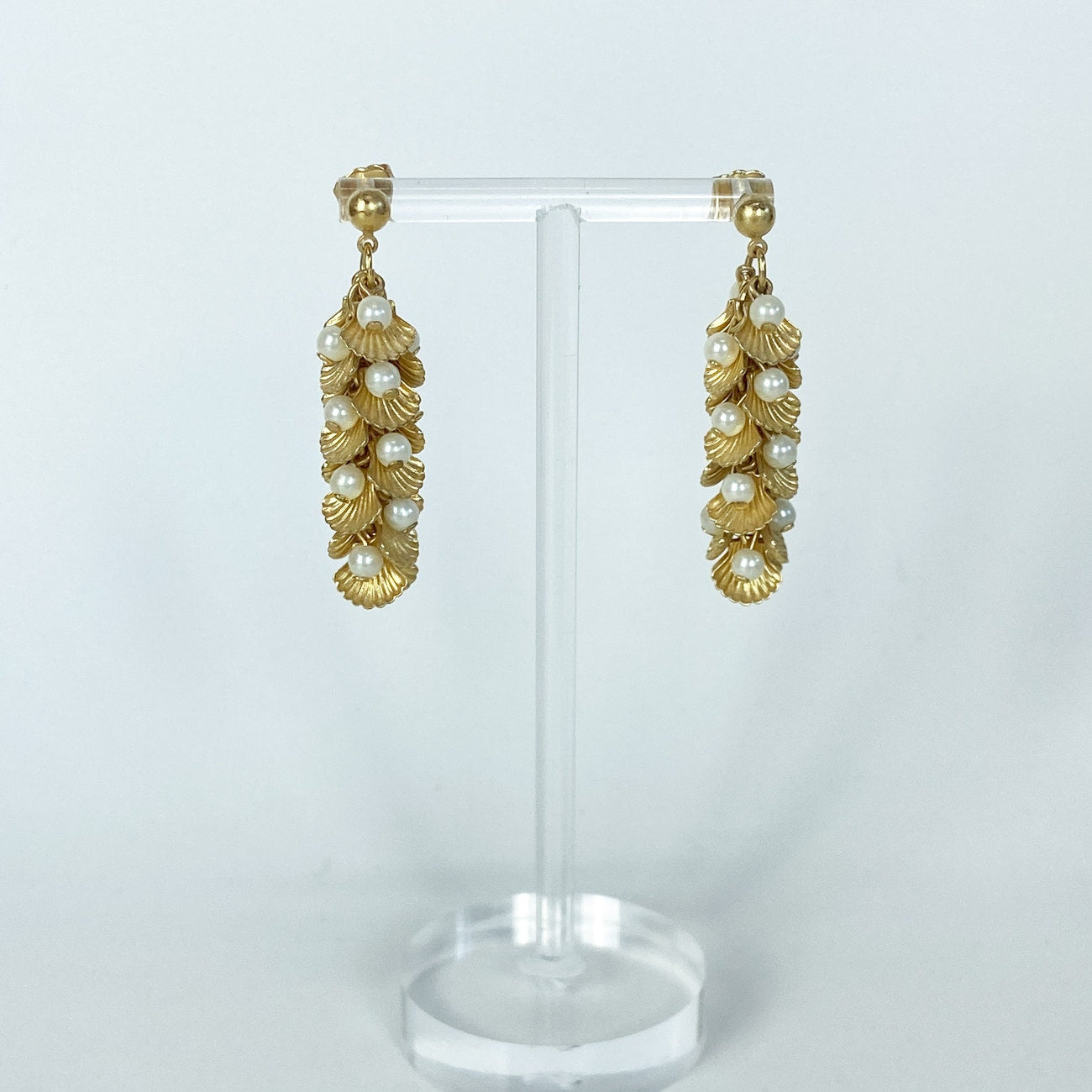 Vintage Avon Gold Tone Mermaid Earrings