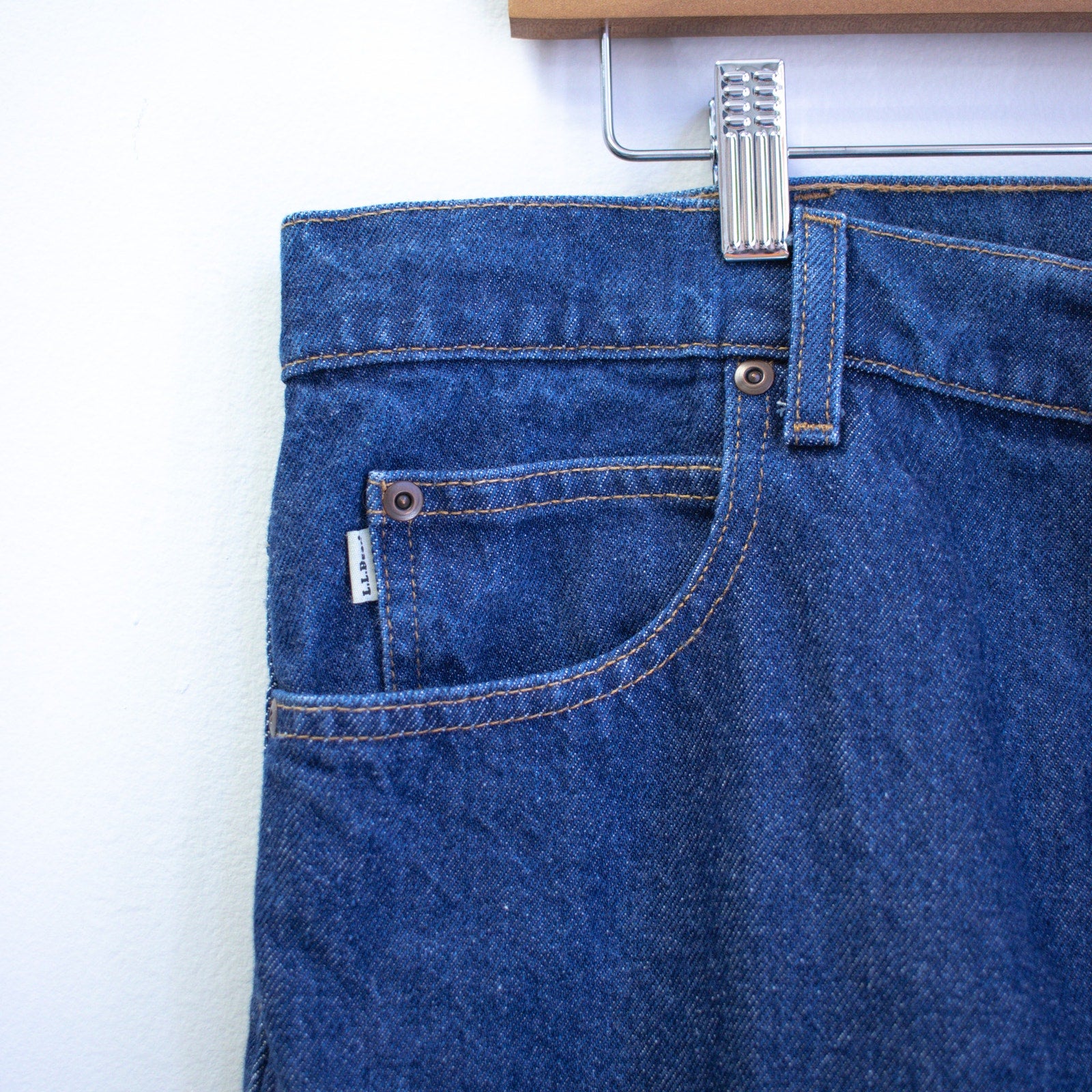 L.L.Bean Mens Standard Fit 35x34 Dark Wash Jeans