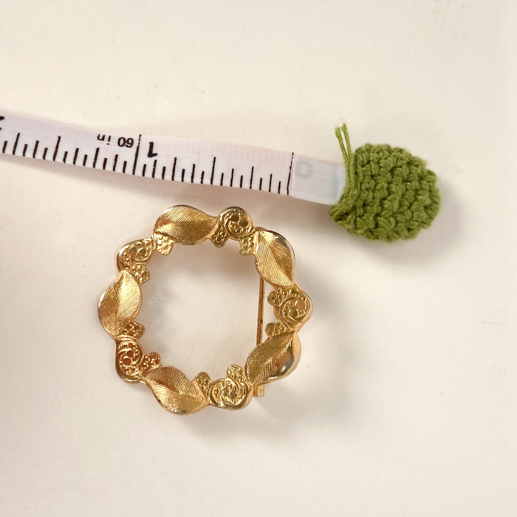 Gold Tone Wreath Brooch