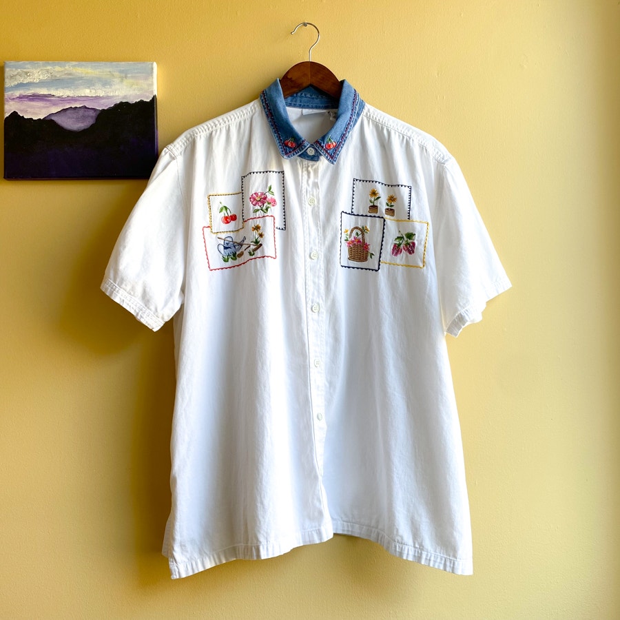 100% Cotton Embroidered 90s Short Sleeve Button Up Size 22/24W