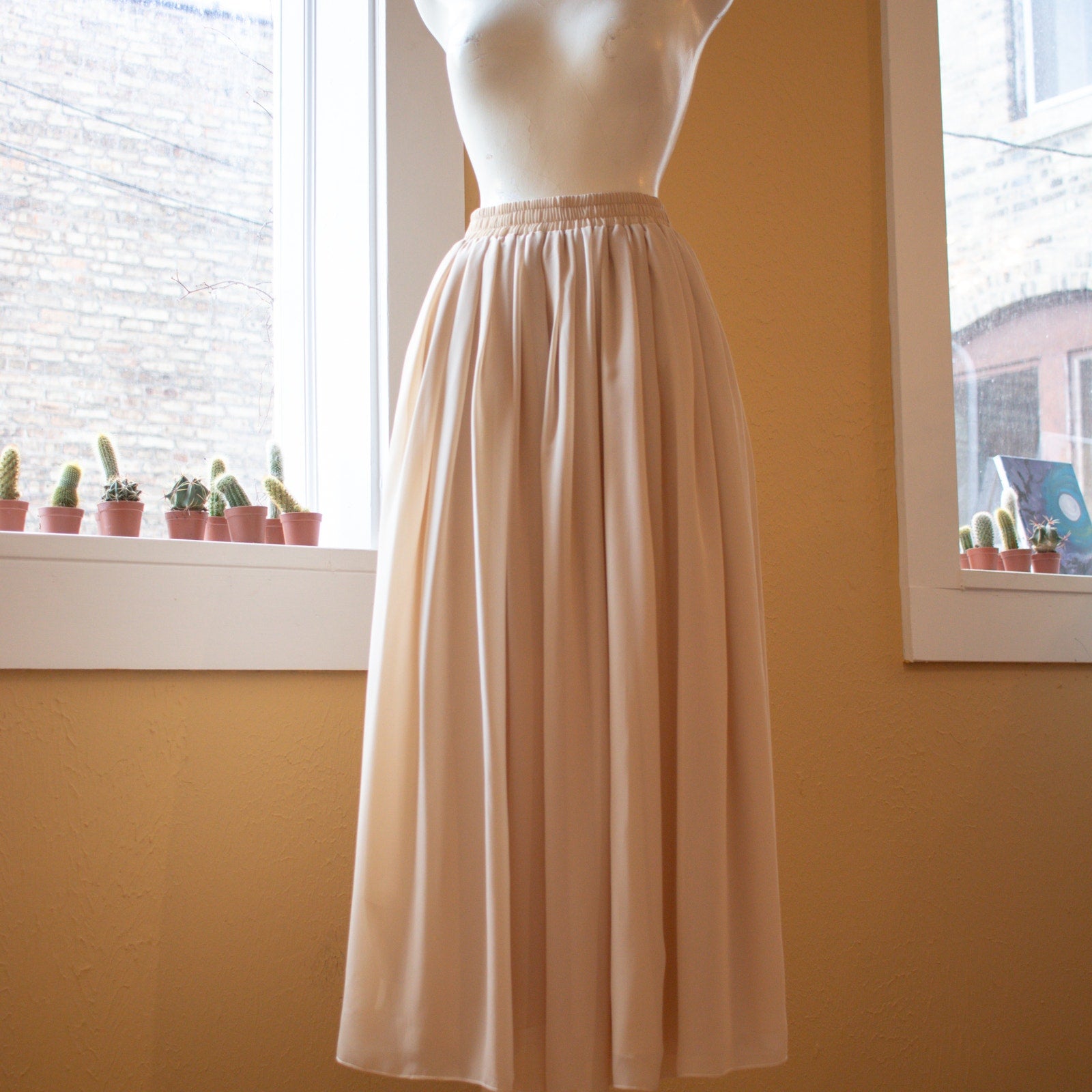 Beige Pleated A-Line Maxi Skirt Size Small