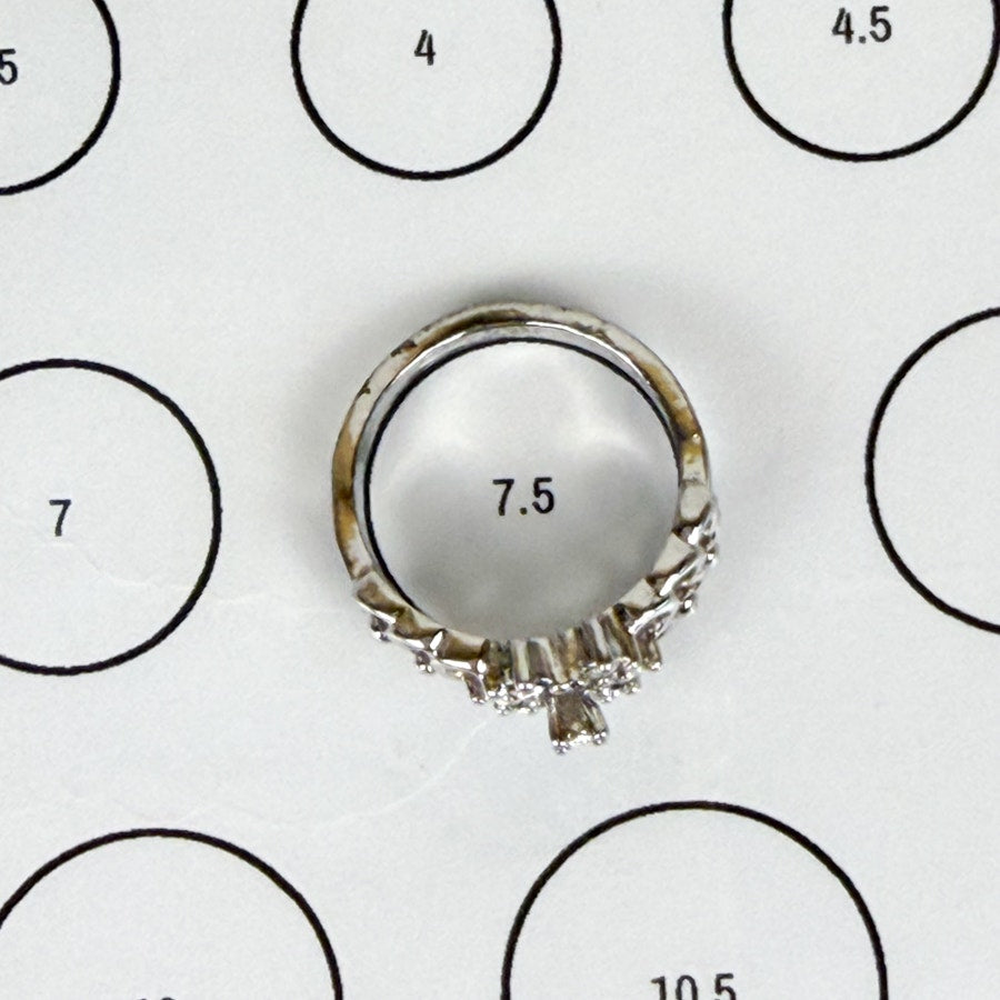 14kt Electroplate Silver Tone Ring Size 7.5