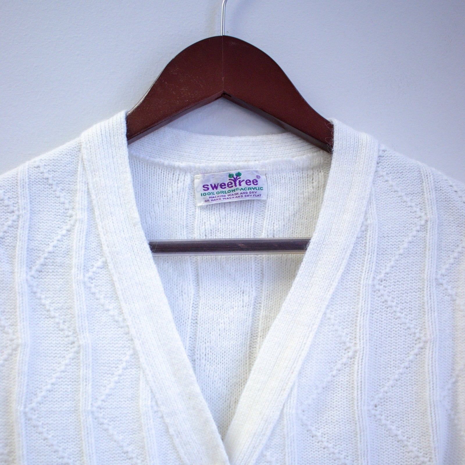 Vintage White Sweater Vest Size Medium