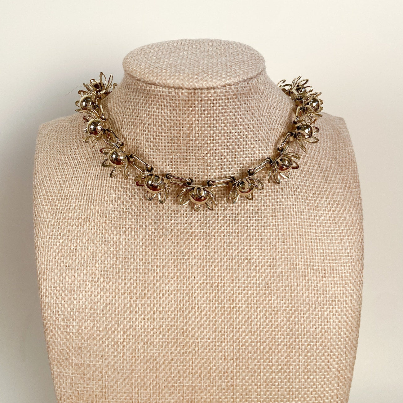 Vintage 1960s Choker