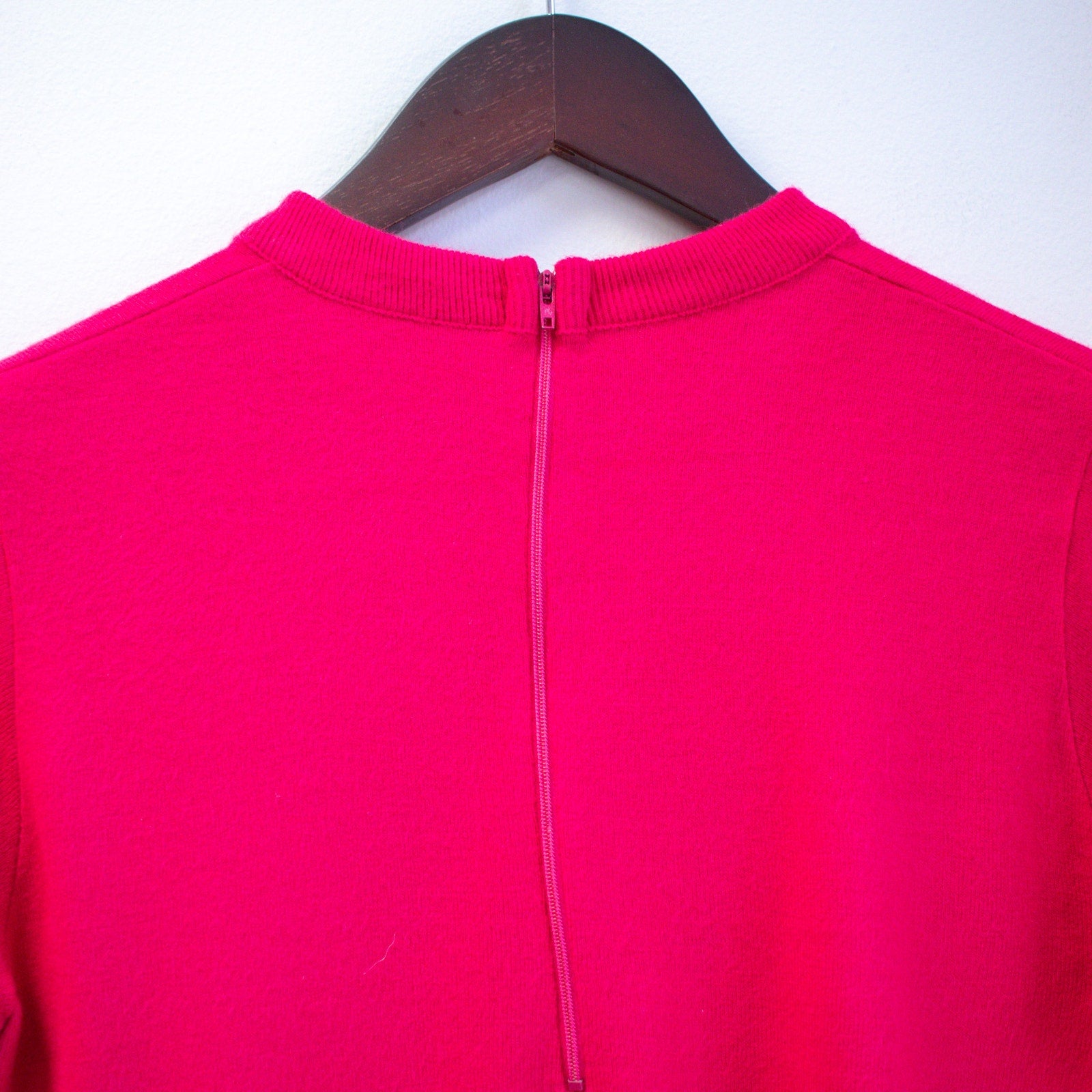 Vintage 80s Hot Pink Sweater Size XS