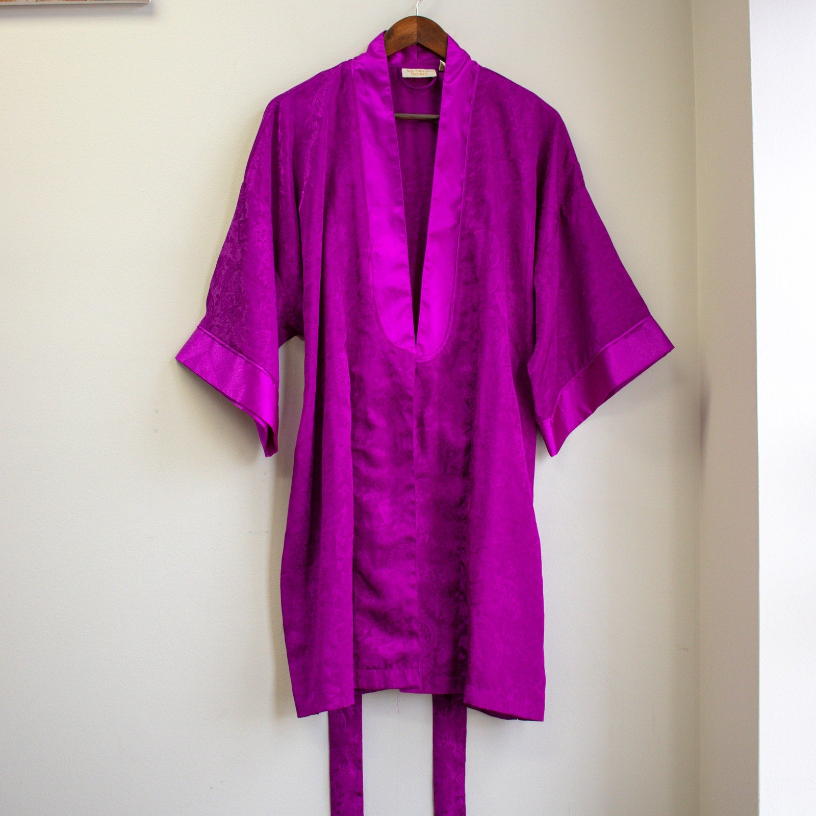 Victoria's Secret Magenta Floral Artisan Pajama Robe One Size Fits All