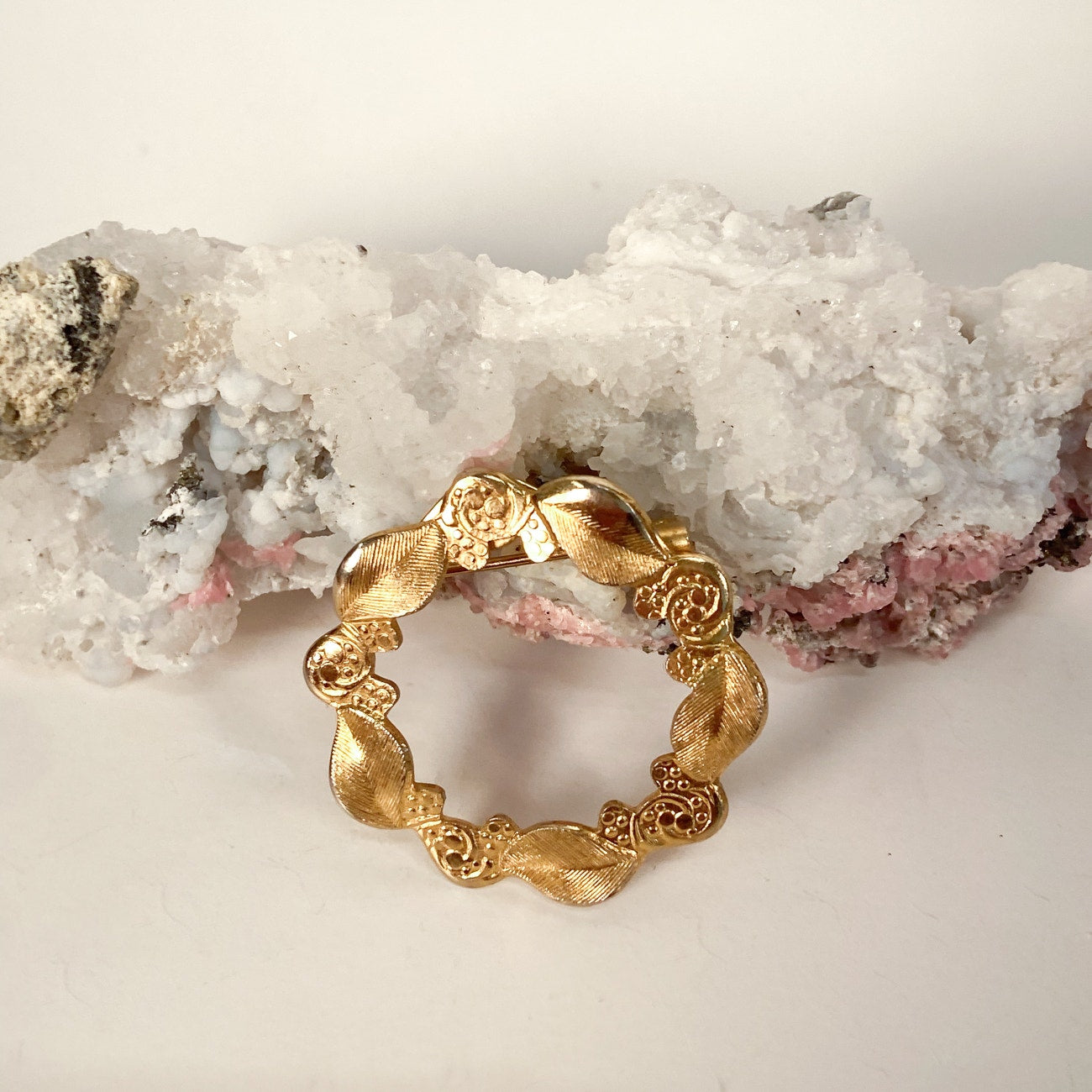 Gold Tone Wreath Brooch