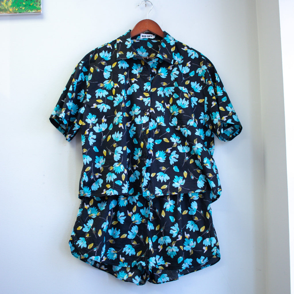 Red Sky Black Floral Shirt and Shorts Matching Set Size XL