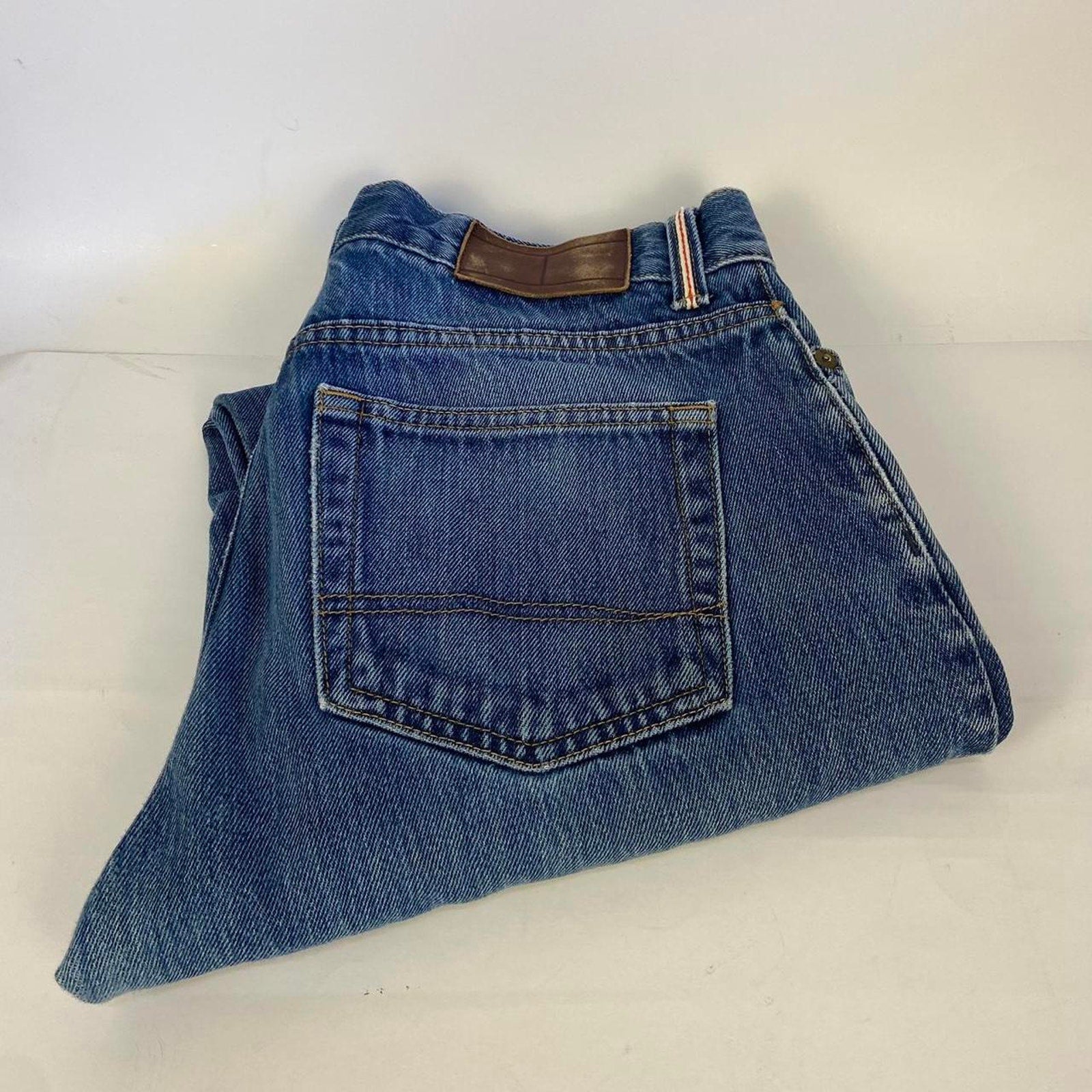 Tommy Hilfiger Bootcut Jeans Size 30