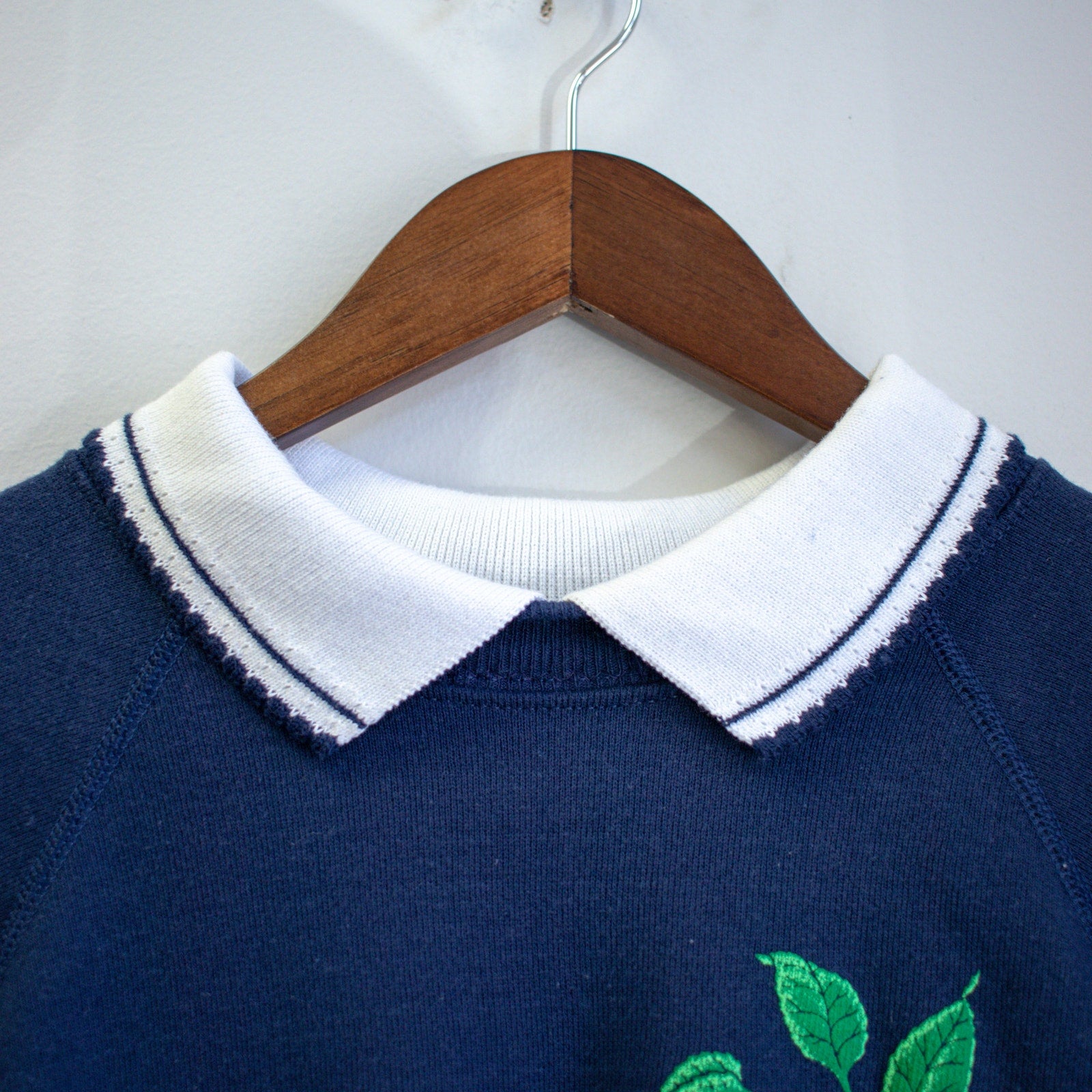 Hummingbird Print Collared Sweatshirt Size XL