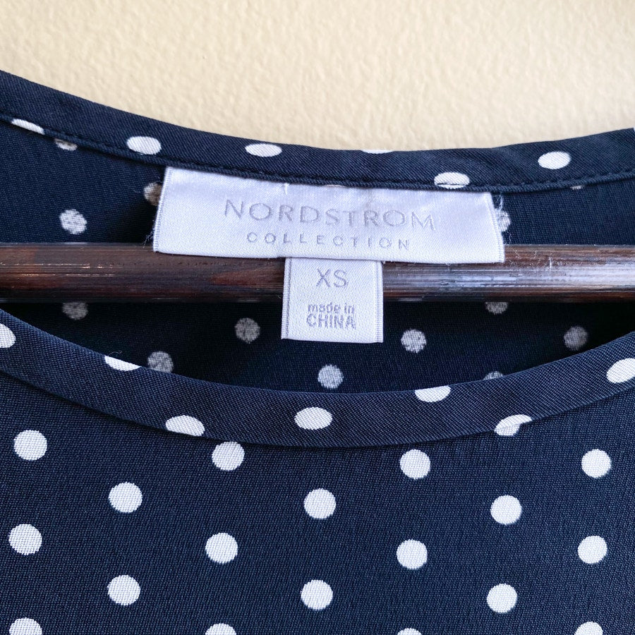 Short Sleeve Blouse Nordstrom 100% Silk Size XS Navy