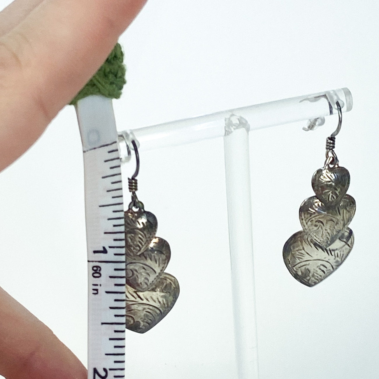Vintage 90s Heart Dangly Earrings