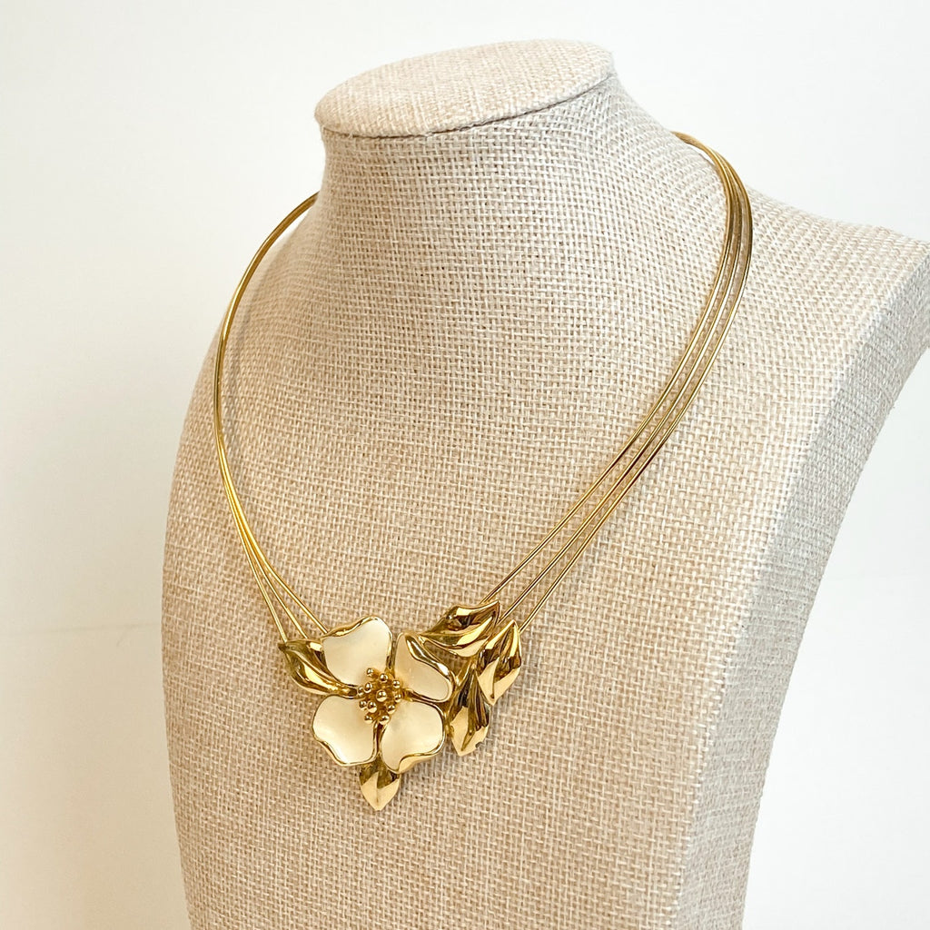Trifari Cream Floral Collar Necklace Gold Tone MCM Torque Dogwood Design
