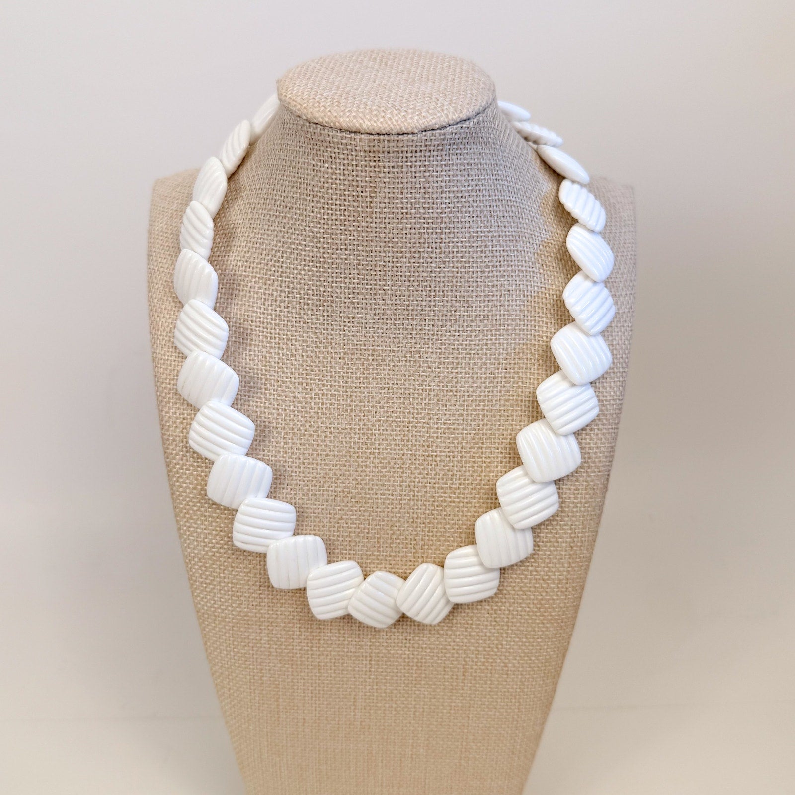 Vintage White Etched Lucite Overlapping Sliding Squares 18" Necklace