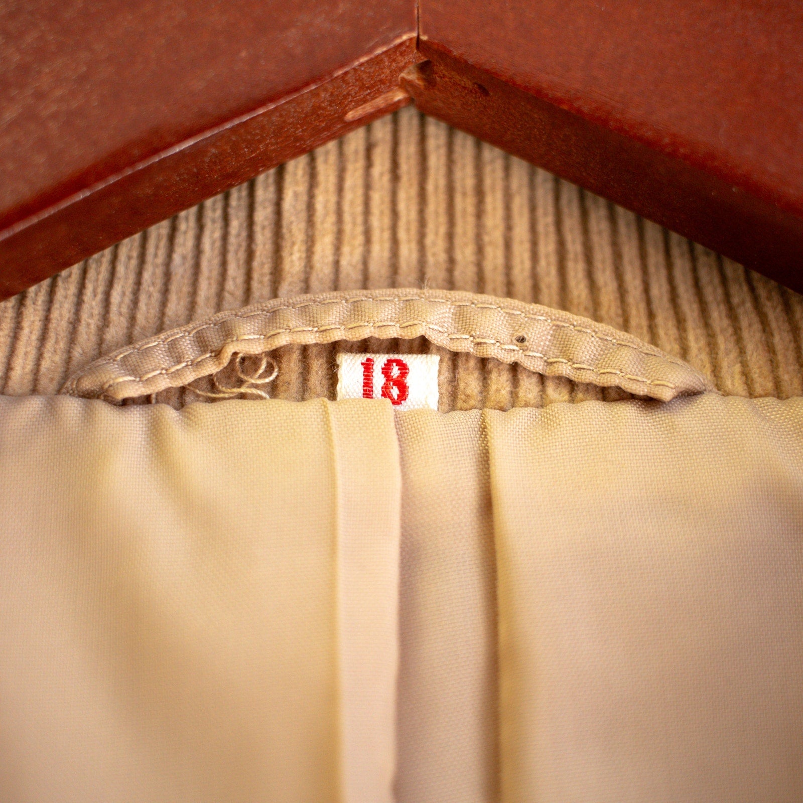 The Fashion Place Beige Corduroy Blazer Size 18