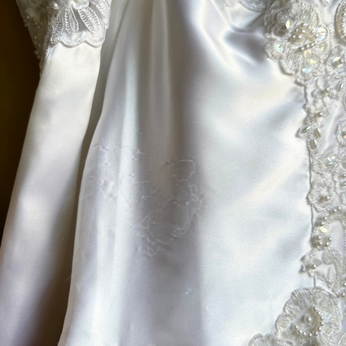 Wedding Dress 1980s Puff Sleeve Open Back Dress