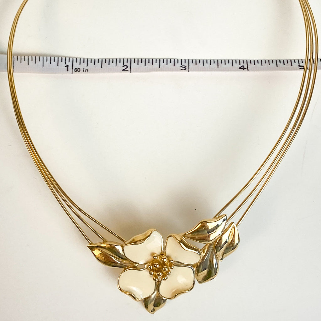 Trifari Cream Floral Collar Necklace Gold Tone MCM Torque Dogwood Design