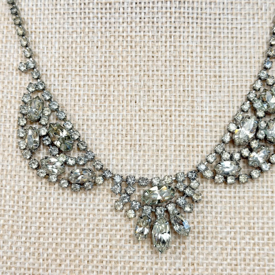 Rhinestone Bib Necklace Vintage Silvery Short Necklace