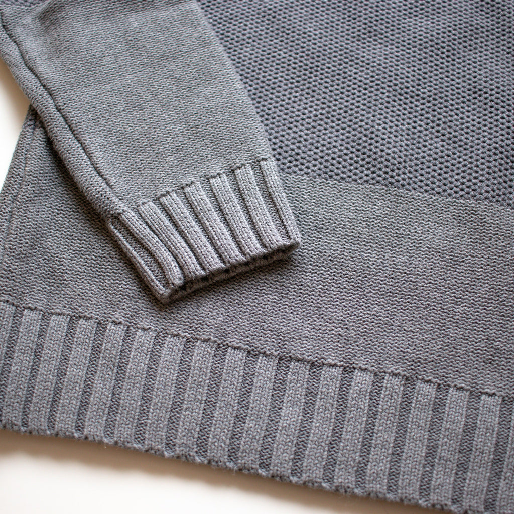 Calvin Klein Striped Gray Oversized Fit Crew Neck Sweater Size Medium