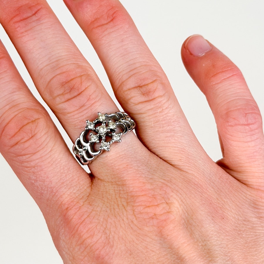 14kt Electroplate Silver Tone Ring Size 7.5
